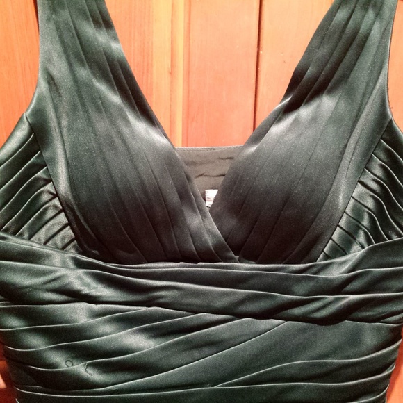 Cache Emerald Green Fitted Cocktail Dress - Picture 1 of 3